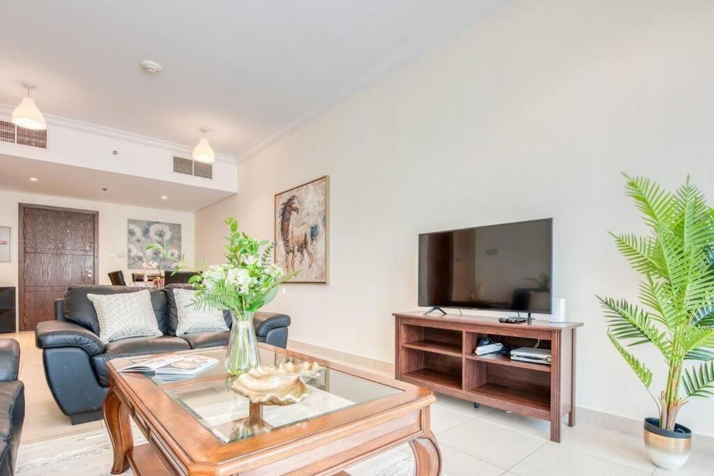 Lovely 1 Bedroom For Vacations Apartment *